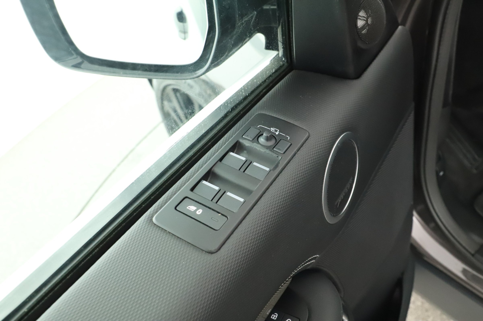 Land Rover Discovery - 2022