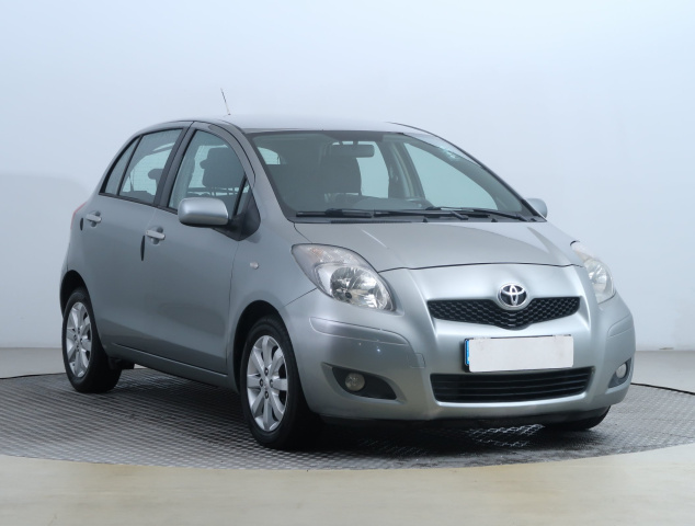 Toyota Yaris 2011
