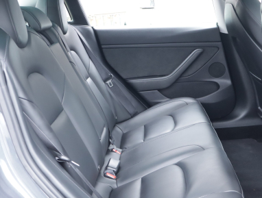 Tesla Model 3 - 2021