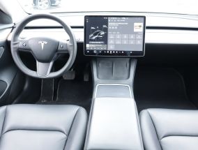 Tesla Model 3 - 2021