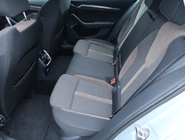 Škoda Octavia Scout - 2023