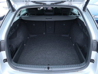 Škoda Octavia Scout - 2023