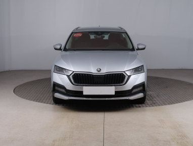 Škoda Octavia Scout - 2023