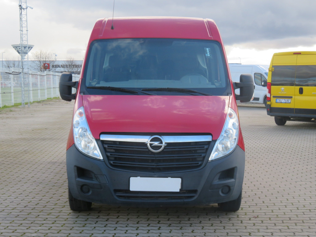 Opel Movano