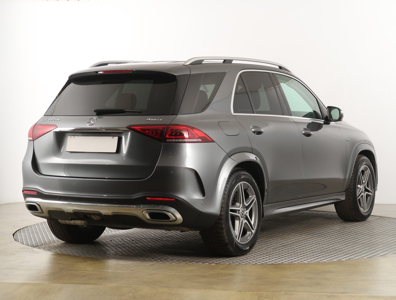 Mercedes-Benz GLE - 2021
