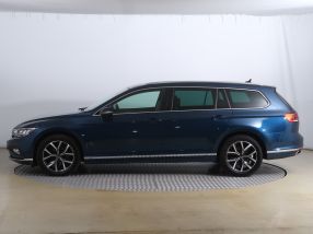 Volkswagen Passat - 2022
