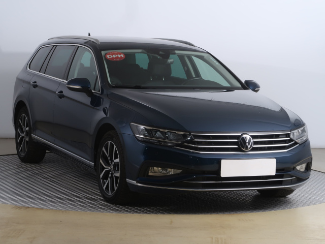 Volkswagen Passat 2022