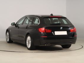 BMW 5 - 2011
