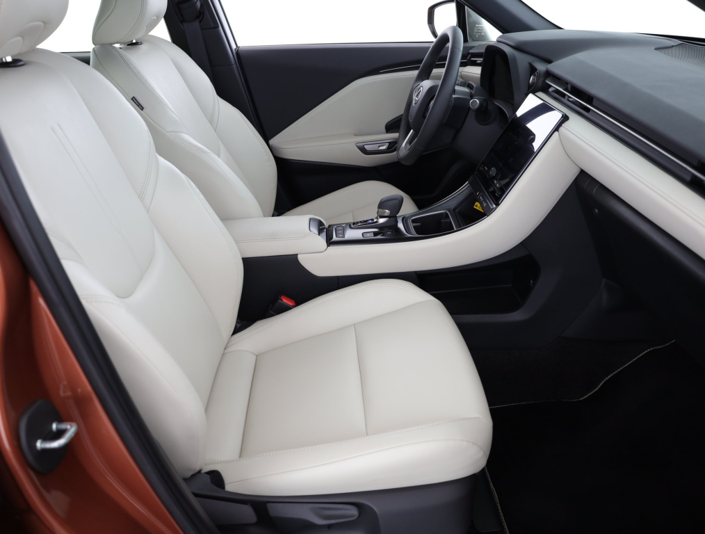 Lexus LBX