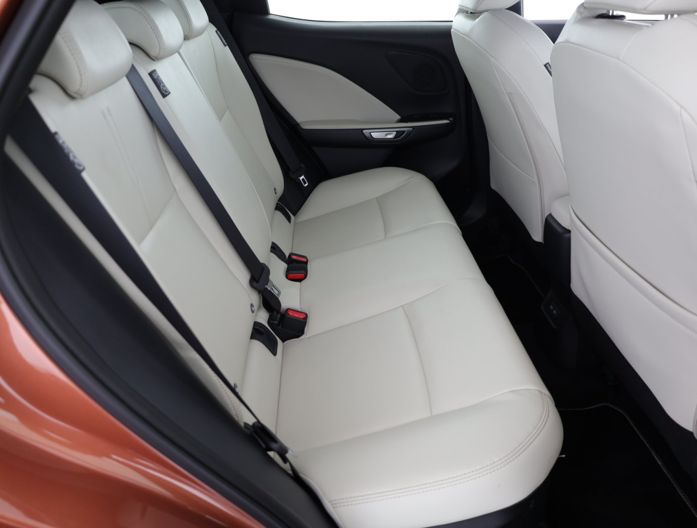 Lexus LBX