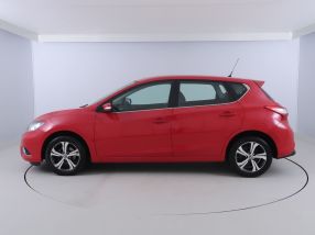 Nissan Pulsar - 2015