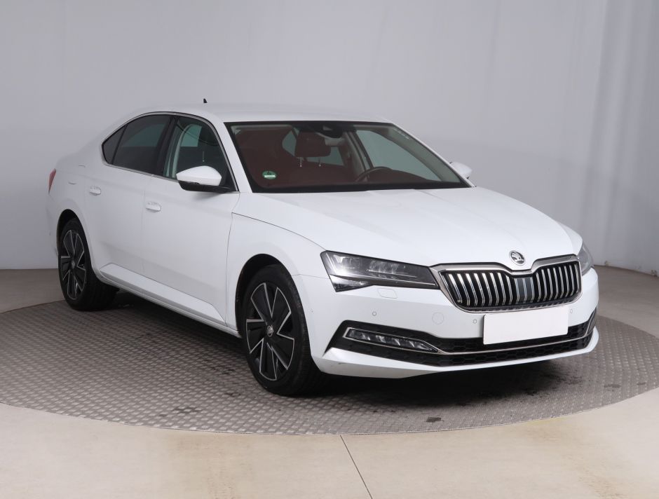 Skoda Superb - 2023