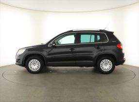 Volkswagen Tiguan - 2011