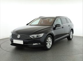 Volkswagen Passat - 2015