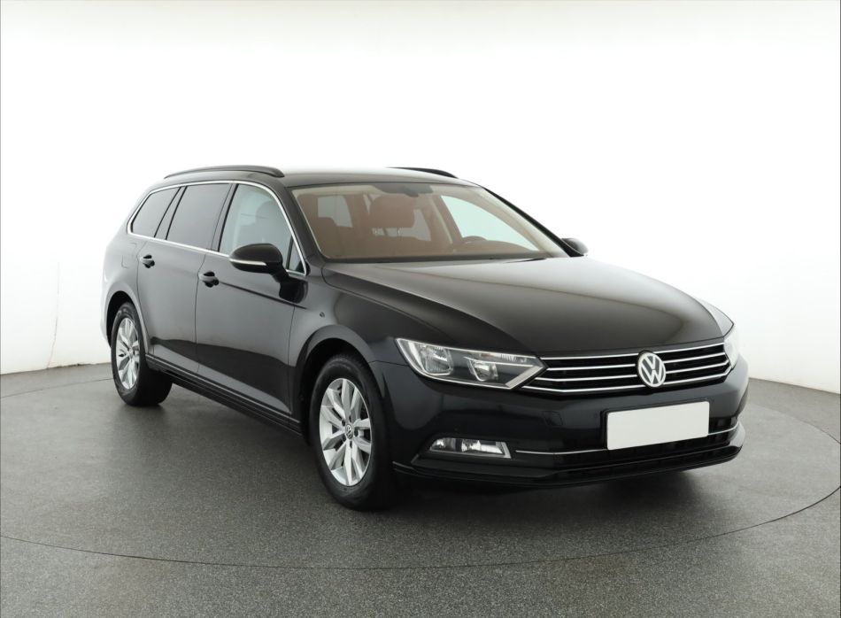 Volkswagen Passat - 2015