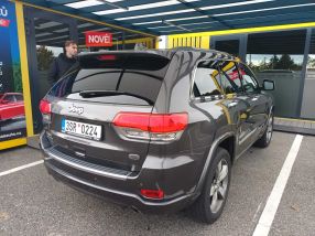 Jeep Grand Cherokee - 2016