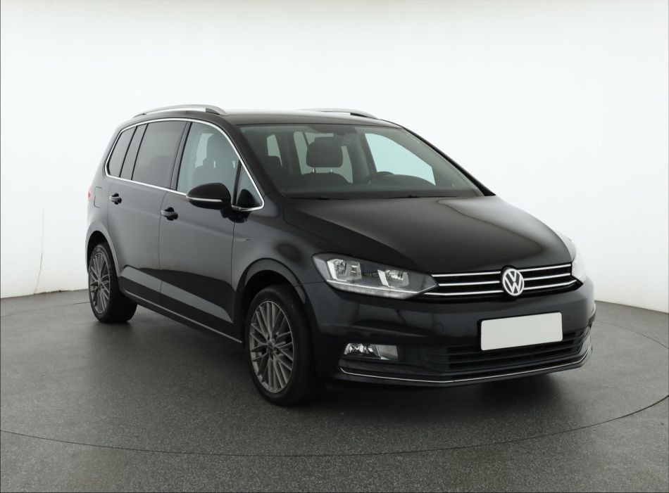 Volkswagen Touran - 2016