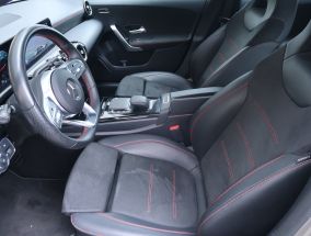 Mercedes-Benz A - 2021