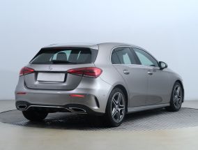 Mercedes-Benz A - 2021