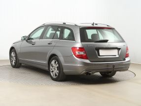 Mercedes-Benz C - 2011