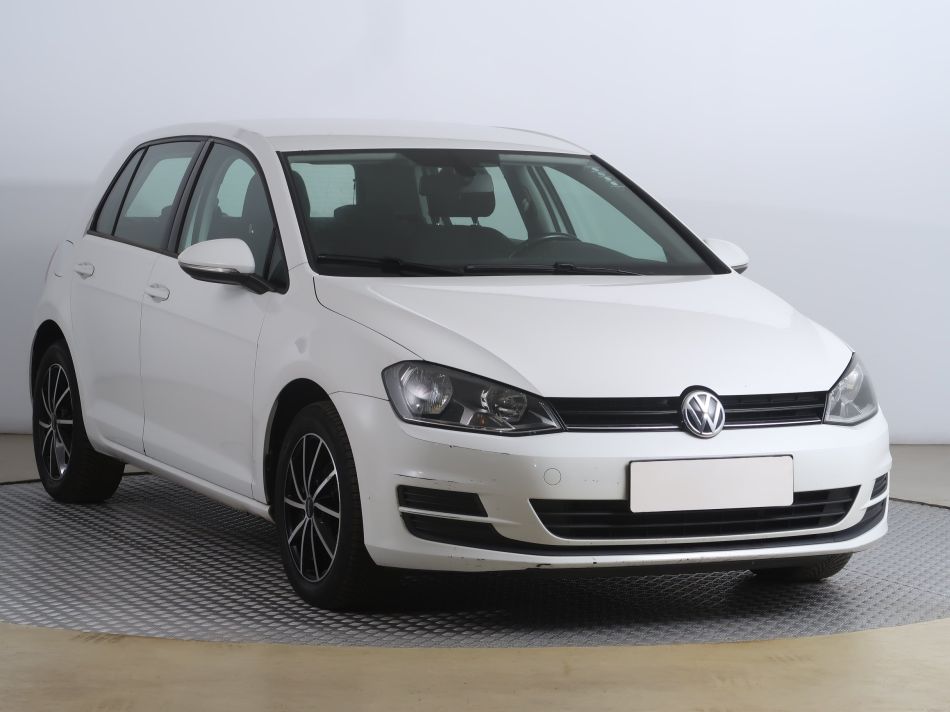Volkswagen Golf - 2015