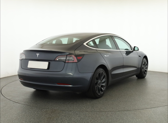Tesla Model 3 Std Range Plus 52kWh