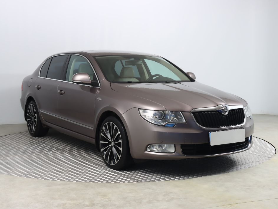 Skoda Superb - 2010