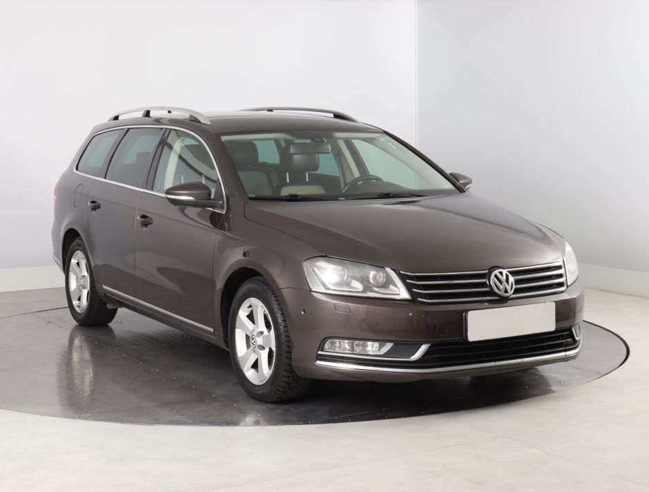 Volkswagen Passat - 2012