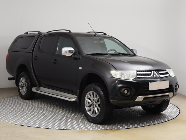 Mitsubishi L200 2014