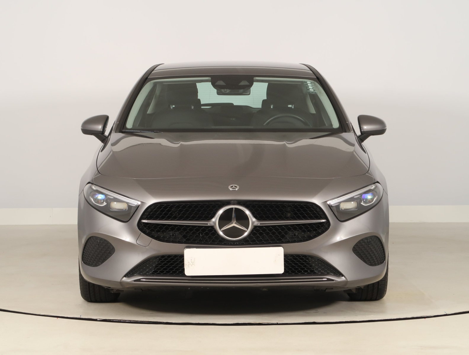 Mercedes-Benz A - 2023