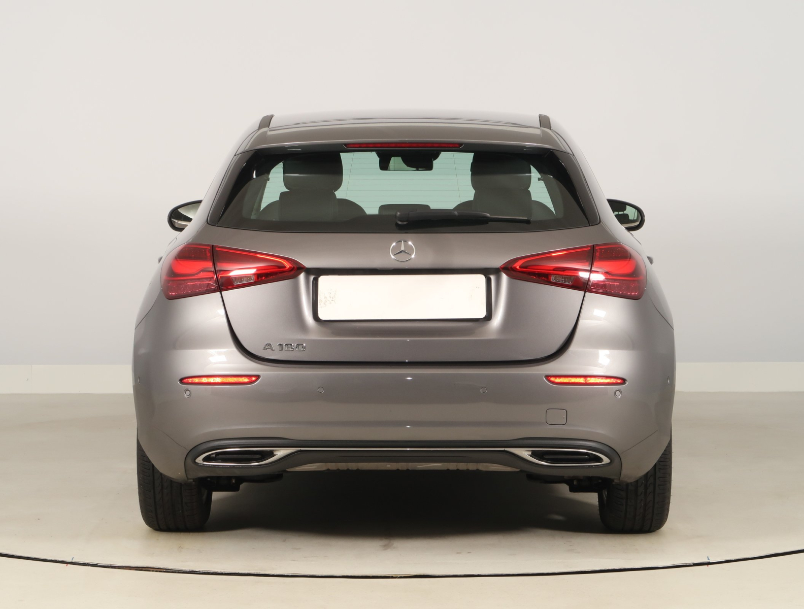 Mercedes-Benz A - 2023