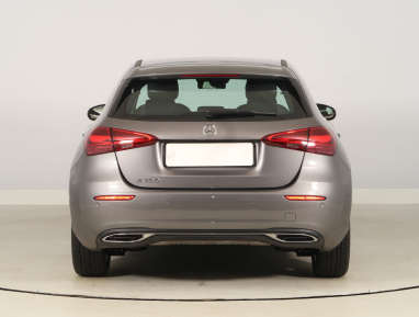 Mercedes-Benz A - 2023