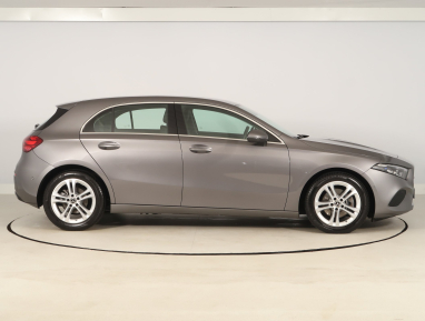 Mercedes-Benz A - 2023