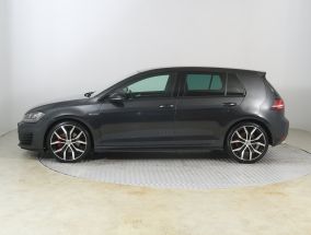 Volkswagen Golf - 2016