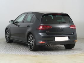 Volkswagen Golf - 2016