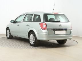 Opel Astra - 2009