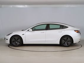 Tesla Model 3 - 2020