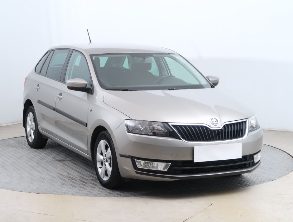 Skoda Rapid Spaceback - 2015