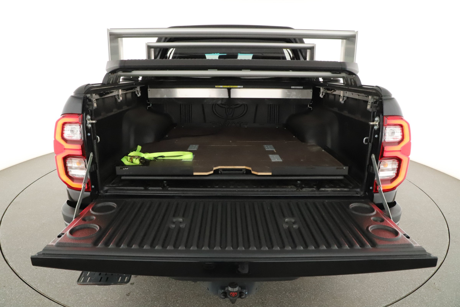 Toyota Hilux - 2023