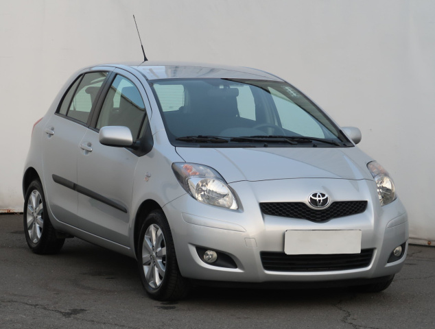 Toyota Yaris 2011