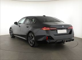 BMW 5 - 2023