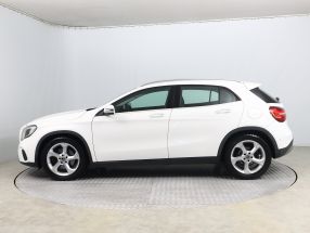 Mercedes-Benz GLA - 2019