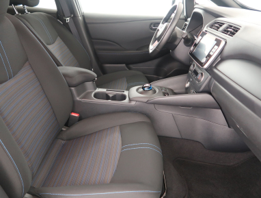Nissan Leaf - 2024
