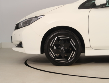 Nissan Leaf - 2024