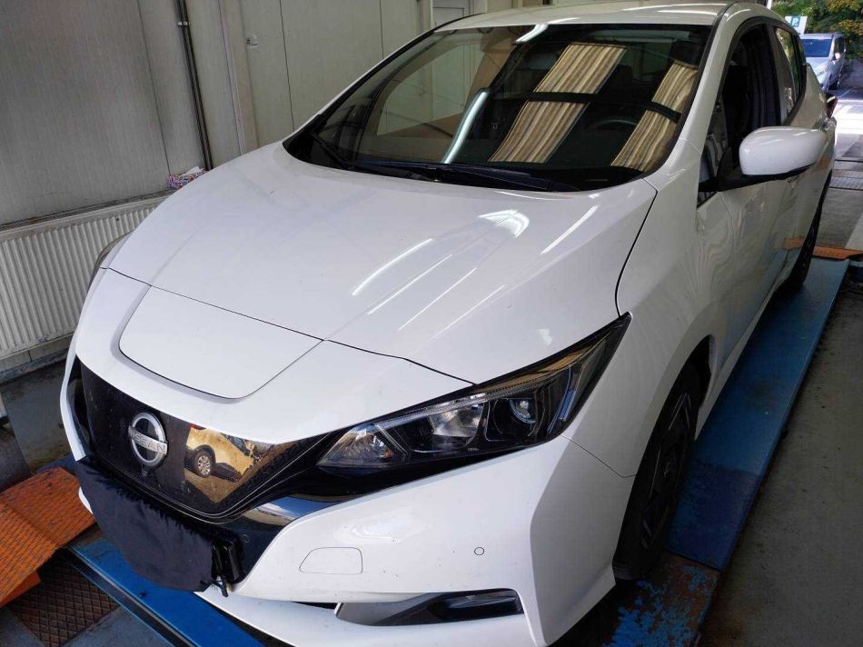 Nissan Leaf - 2024