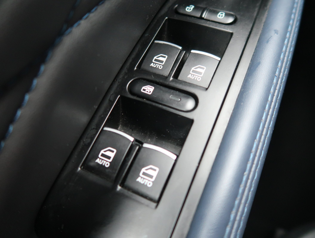 Dongfeng Fengon 5