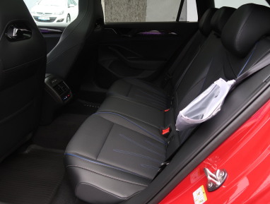 Volkswagen Passat - 2025