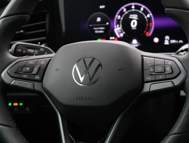 Volkswagen Passat - 2025