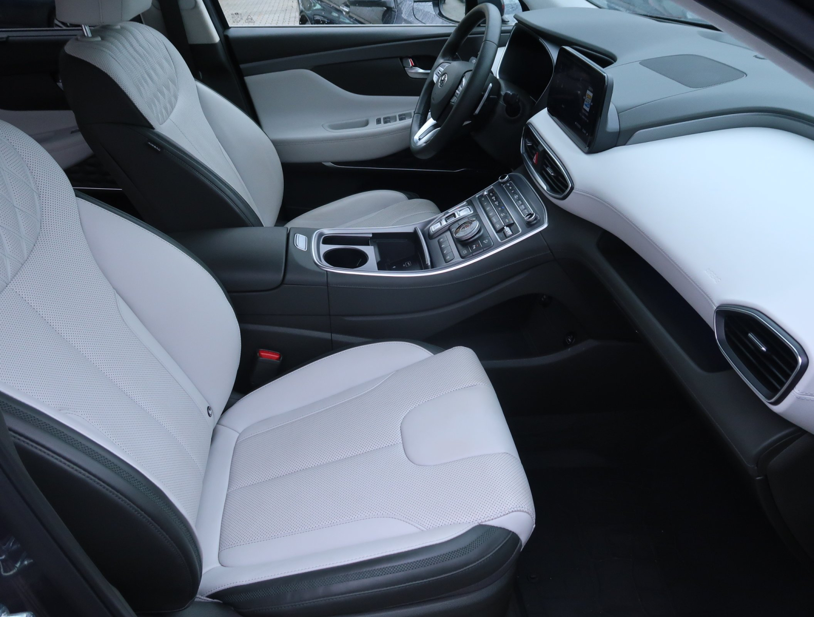 Hyundai Santa Fe - 2022