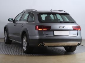 Audi Allroad - 2015